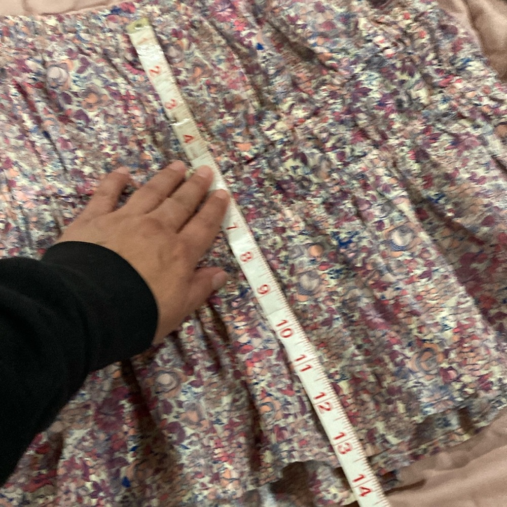J. Crew Puff sleeve Drapey Crepe Top Floral Size Medium - Picture 4 of 4